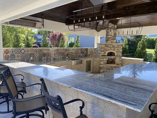 5-custom-outdoor-kitchen-designs-with-pizza-ovens